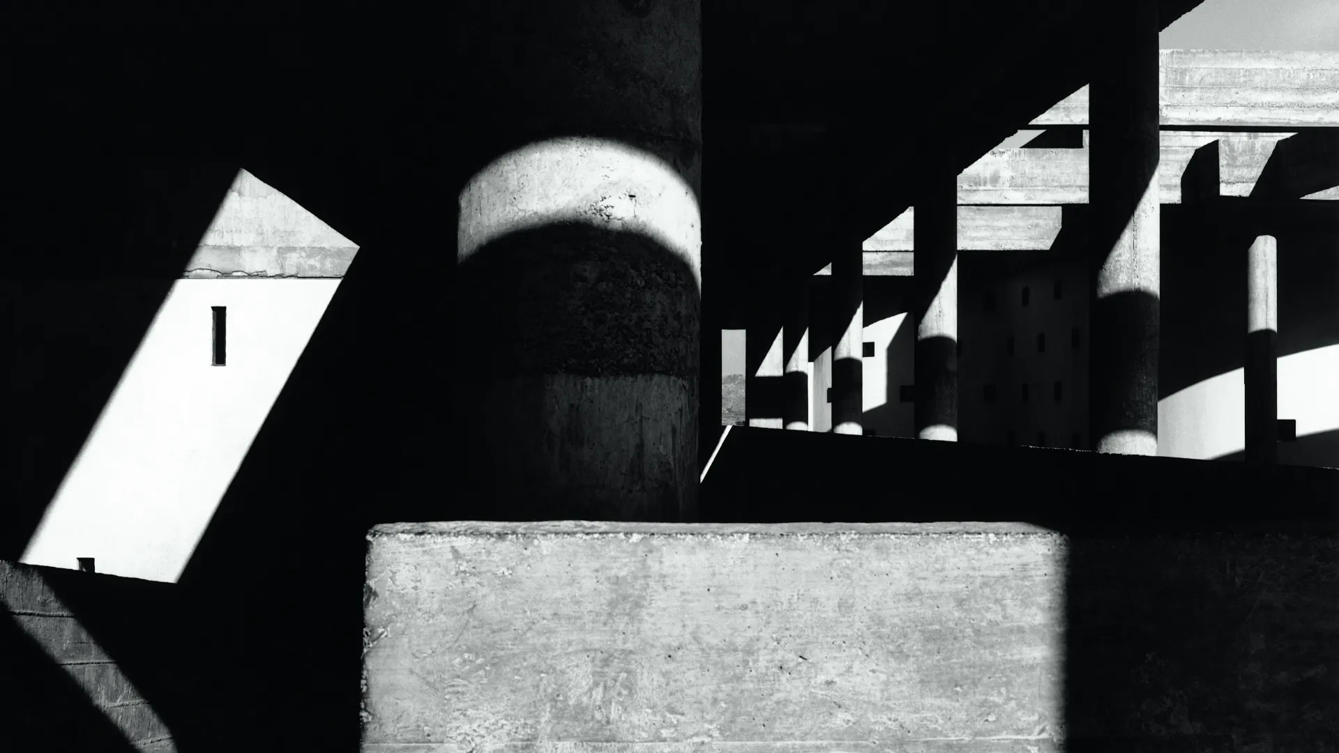 Lucien HERVÉ. La Haute Cour de Justice, Chandigahr, Inde, 1955.