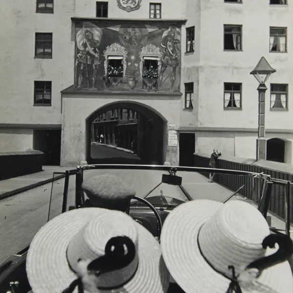 Entrée de la vieille ville de Waterburg, vers 1937